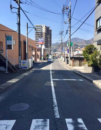 アクセス
